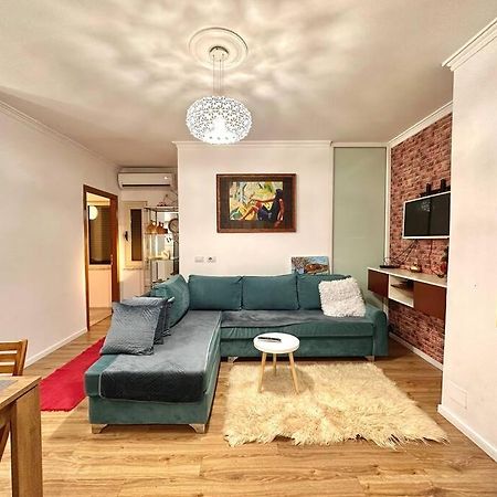 Family Living Tirana Apartment Екстериор снимка