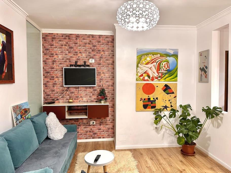 Family Living Tirana Apartment Екстериор снимка