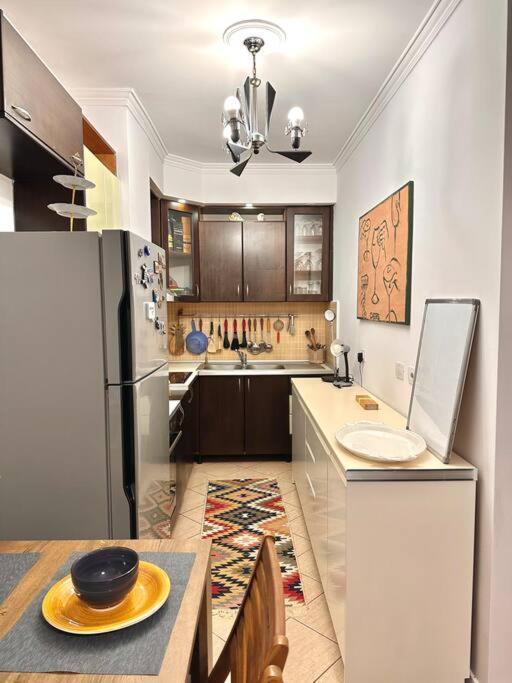 Family Living Tirana Apartment Екстериор снимка