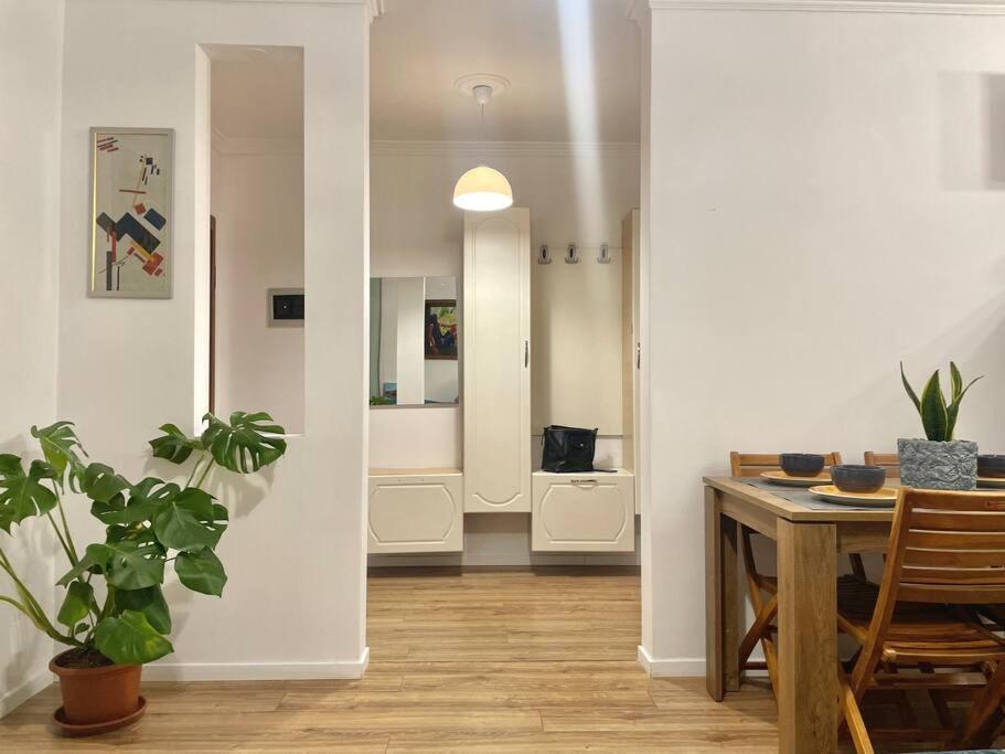 Family Living Tirana Apartment Екстериор снимка
