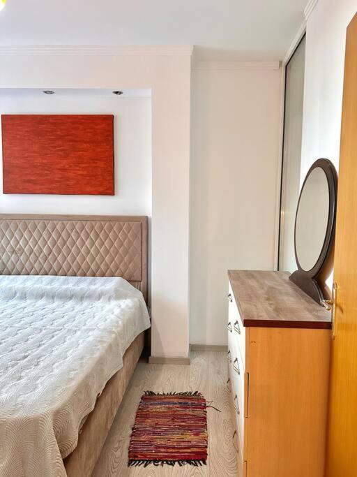 Family Living Tirana Apartment Екстериор снимка