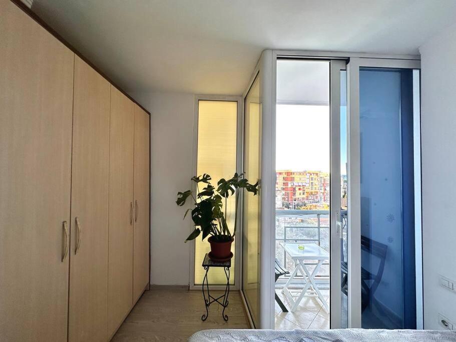 Family Living Tirana Apartment Екстериор снимка